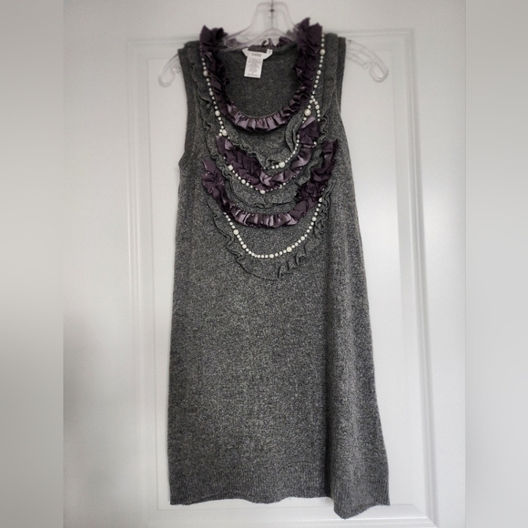 Easley Sleeveless Gray Embellished Sweater Dress size Medium - Picture 1 of 4